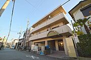 西宮駅より徒歩10分 築39年3ヶ月 3階建の賃貸物件