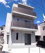 甲陽園駅より徒歩5分 築7年4ヶ月 3階建の賃貸物件