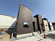 仁川駅より徒歩24分 1階 築1年の賃貸物件