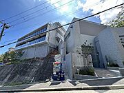 甲陽園駅より徒歩28分 築3年2ヶ月 3階建の賃貸物件