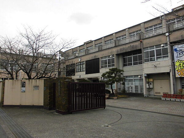 京都市立向島東中学校
