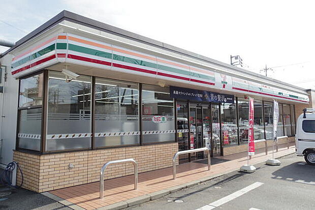 セブンイレブン八千代中央駅南店670m徒歩9分