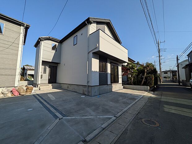 安心のダブルロック・シャッター設置