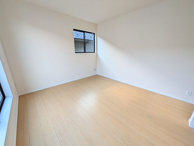 全室2面採光の明るい住まい◎