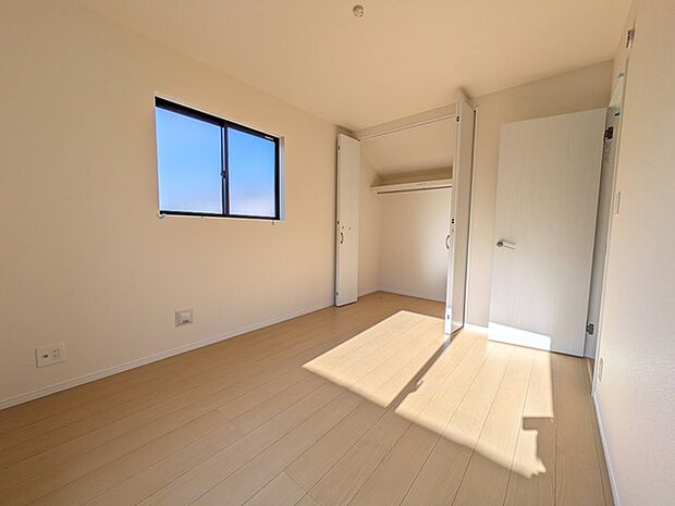 約5.62帖洋室の様子