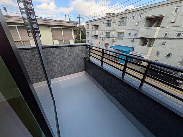 東側バルコニー
