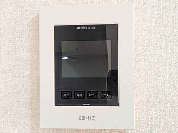 不在時の来客も録画・再生可能なモニターホン