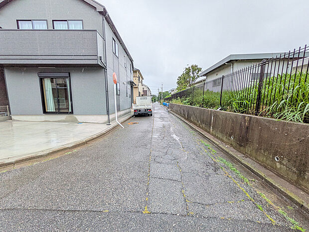 第一種低層専用地域内の閑静な住宅地
