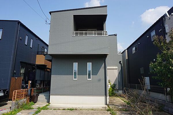 全室2面採光・2面バルコニーにつき通風良好