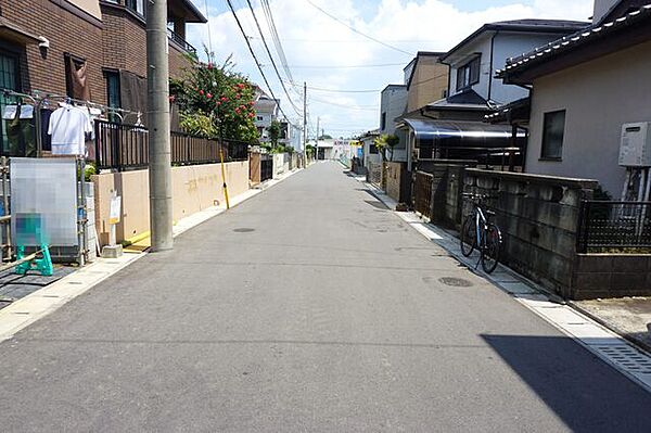 小学校まで徒歩6分の安心住環境　駅徒歩7分の好立地