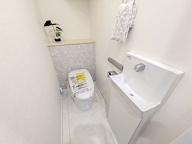 温水洗浄トイレはお手入れがラクなタンクレス