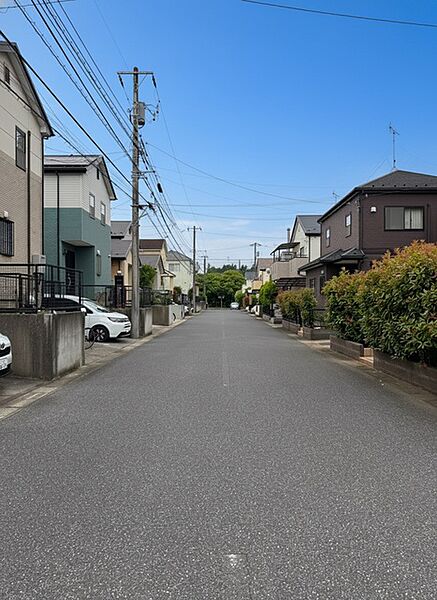 分譲地内の整った街並みとなっております