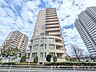外観：都市機能の利便性と豊かな緑に恵まれた住環境です