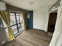 ニュートレンドビル 501 5階ワンルームのリビング/ダイニング