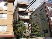 六甲駅より徒歩5分 築59年10ヶ月 4階建の賃貸物件