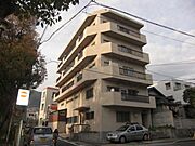 六甲駅より徒歩12分 3階 築50年の賃貸物件