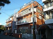 六甲駅より徒歩5分 3階 築44年7ヶ月の賃貸物件