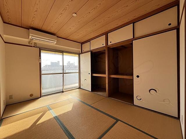 寝室
