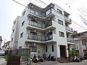 六甲駅より徒歩8分 3階 築41年1ヶ月の賃貸物件