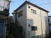 六甲駅より徒歩8分 築41年8ヶ月 2階建の賃貸物件