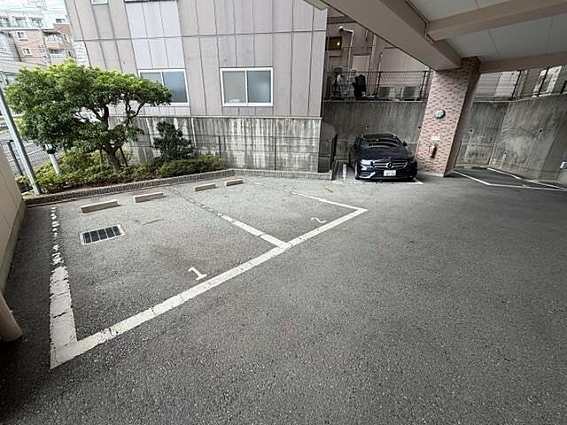 6 / 16