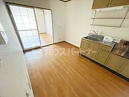 シャトルアイII 2階3DKのリビング/ダイニング