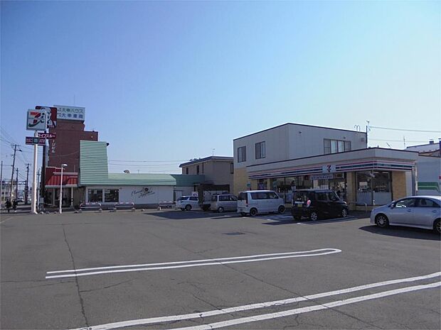 セブンイレブン 北見とん田東町店（548m）