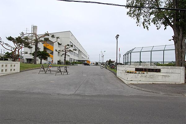 美幌町立東陽小学校（1431m）