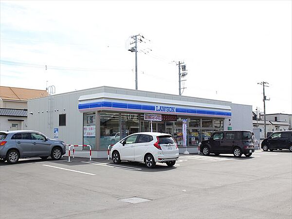 ローソン 北見中央三輪店（522m）
