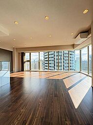 ザ・セントラルマークタワー 22階2LDKのリビング/ダイニング