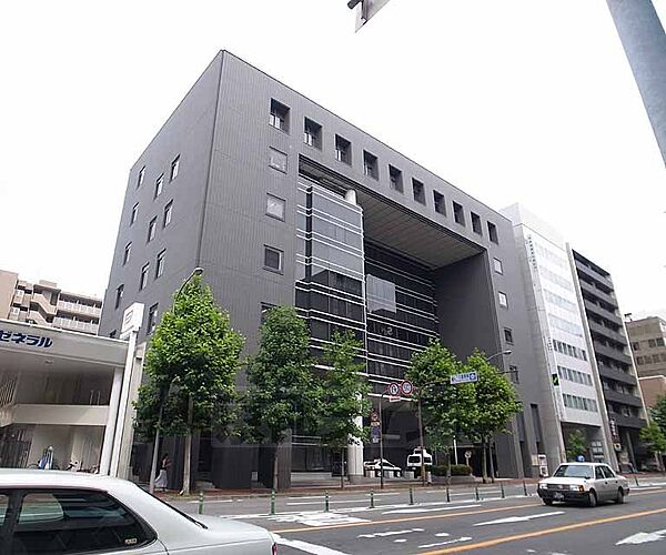 画像22:下京警察署まで971m 下京区の警察署です。