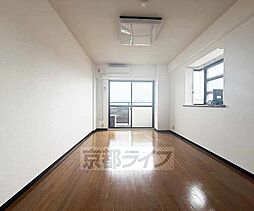 近鉄京都線 桃山御陵前駅 徒歩5分の賃貸マンション 3階1Kのリビング/ダイニング