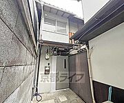 丸太町駅より徒歩8分 築68年2ヶ月の賃貸物件