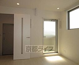 京都地下鉄東西線 東野駅 徒歩5分の賃貸アパート 3階1DKのリビング/ダイニング