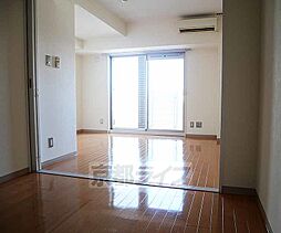 JR東海道・山陽本線 西大路駅 徒歩17分の賃貸マンション 10階1DKのリビング/ダイニング