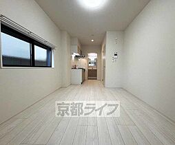近鉄京都線 伏見駅 徒歩8分の賃貸アパート 1階1LDKのリビング/ダイニング