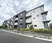 長岡京駅より徒歩44分 3階 築12年の賃貸物件