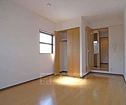 京阪宇治線 観月橋駅 徒歩6分の賃貸マンション 5階1Kのリビング/ダイニング