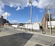 太秦駅より徒歩15分 1階 新築の賃貸物件