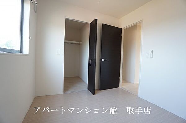 apartment 茨城県取手市本郷3丁目13-45
本郷の賃貸情報を見る
物件地図