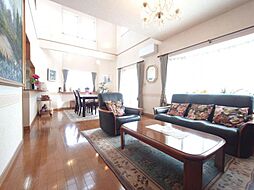 佐倉市染井野5丁目戸建 4LDKのリビング/ダイニング