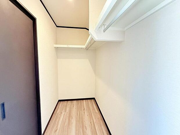 衣替えいらずのウォークインクローゼット