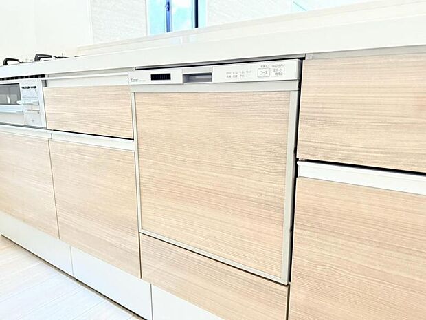 洗い物は食洗機にお任せ！食後もゆっくり家族時間が持てますね