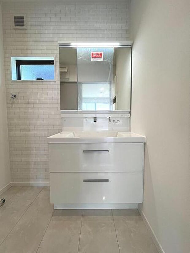 忙しい朝を助ける、頼れるシャンプードレッサー