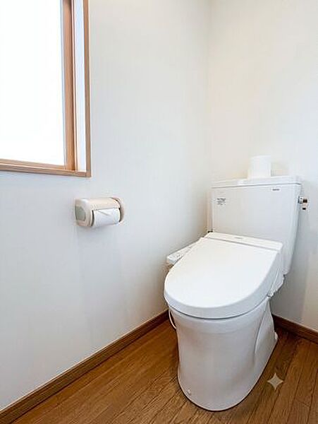 トイレを拡大表示
