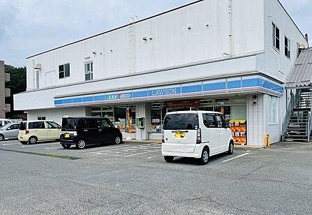 ローソン佐倉宮ノ台一丁目店 徒歩5分。 380m