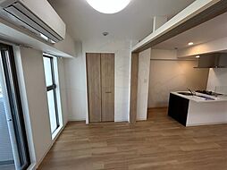 DCガーデン京都西 5階1LDKのリビング/ダイニング