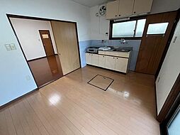 寺戸町南垣内貸家(57) 1階4DKのリビング/ダイニング