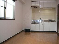 カーネルヒル 2階2LDKのリビング/ダイニング