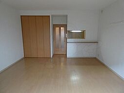 ラフィーネ桂2 2階1Kのリビング/ダイニング